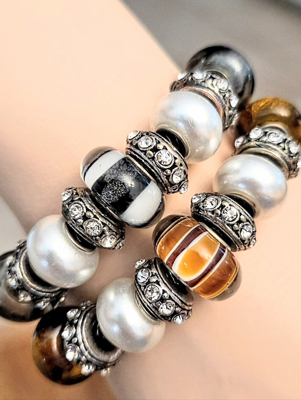 Bella Perlina 2 Beaded Glass Silver Bead Bracelet Adjustable OSFA. Discontinued
